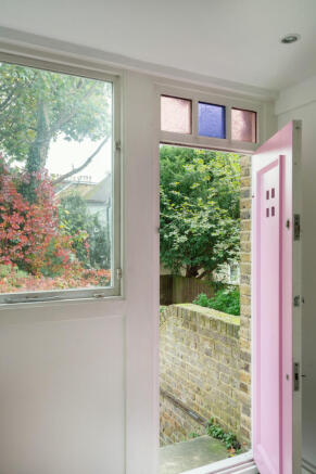 239372 - WICKHAM-ROAD-SE4-31.jpg