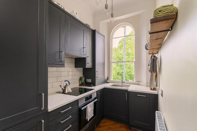 F3U1B9RCN - Kitchen C.jpg