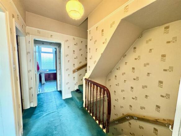 4 bed Terraced for sale Image 10
