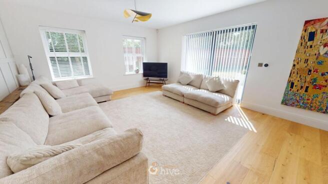 2 bed Detached for sale Image 4
