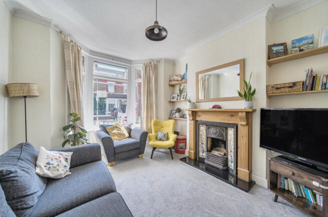 1317721-11-686557...