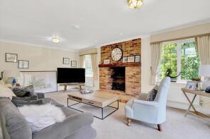 2, Danesmead, Beech Close, Cobham KT11 2EN