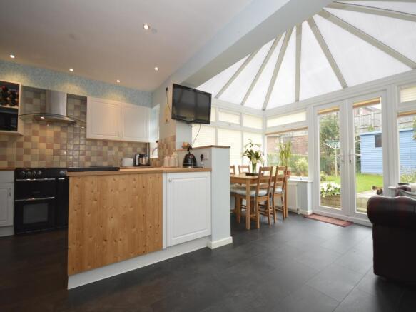 Kitchen / Dining Room