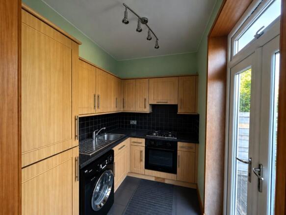 Carrick Knowe Gardens, Edinburgh, Midlothian, EH12 photo 4