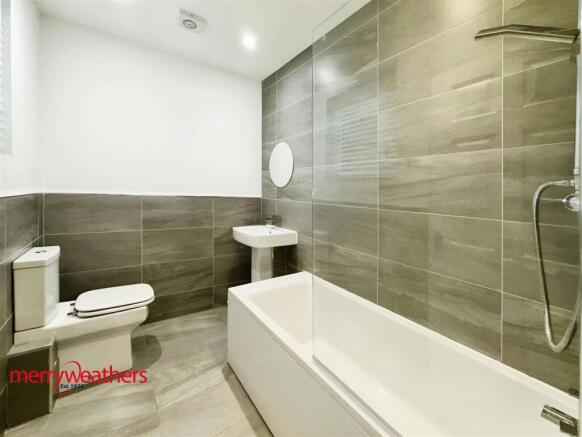 1 bed Apartment to rent Image 8