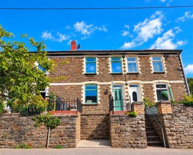 North Road, Cross Keys, NP11