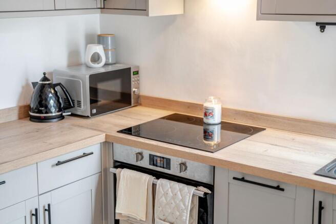 2 bed Terraced for sale Image 8