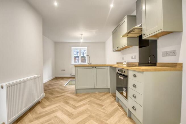 2 bed Terraced for sale Image 5