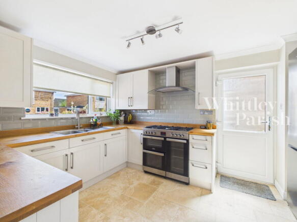 De Morley Close, Roydon, Diss IP22 5SH photo 4