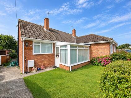 Fairways Close, Berrow, Burnham-on-Sea, Somerset, TA8