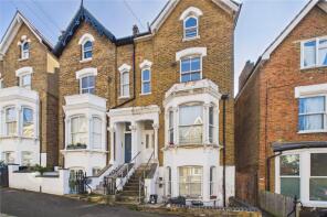 9, Rockmount Road, Upper Norwood, London SE19 3SZ