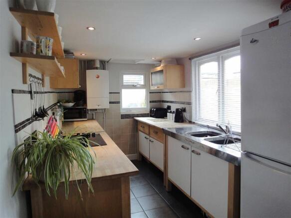 KITCHEN: