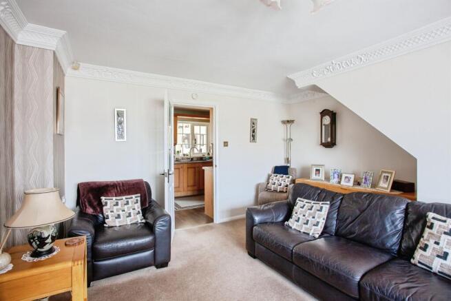 3 bed Semi-Detached for sale Image 5