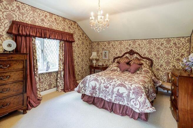 BEDROOM 2