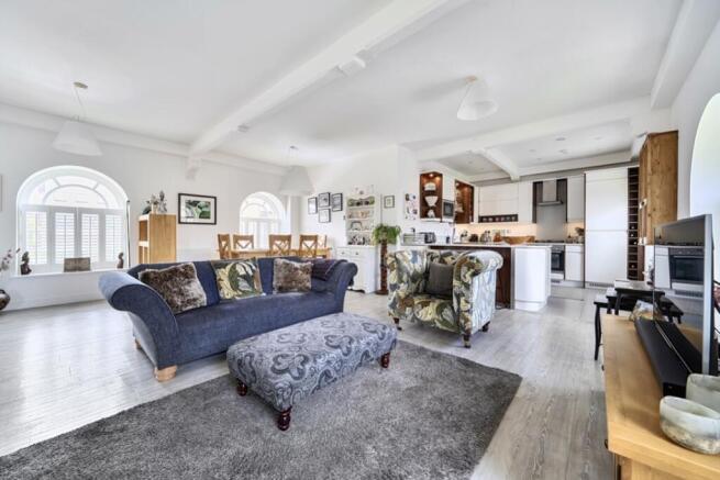 3 bed Semi-Detached for sale Image 9