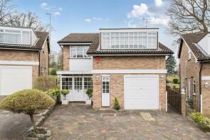 16, Risingholme Close, Bushey WD23 1BN