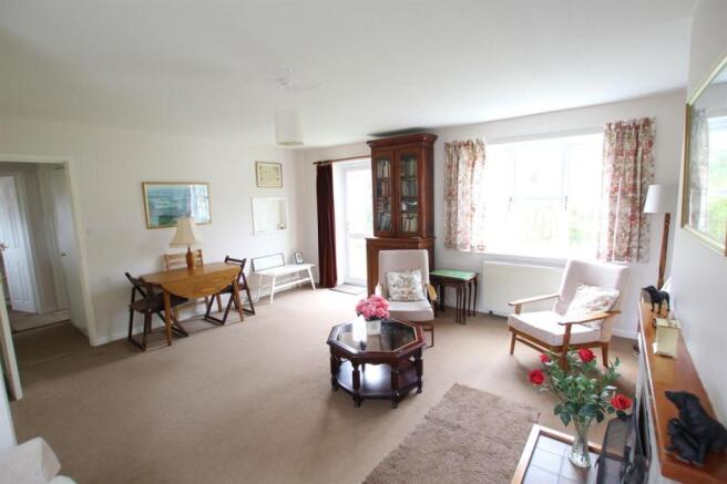Living/Dining Room