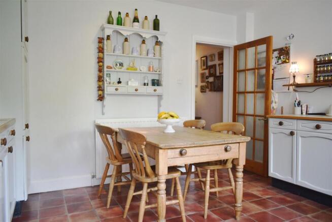 Breakfast Area 1.JPG