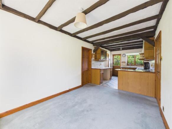 2 bed Detached Bungalow for sale Image 6