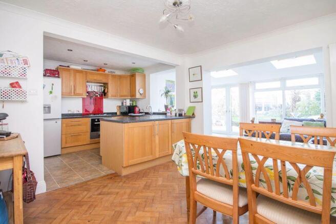 Kitchen-Dining Area