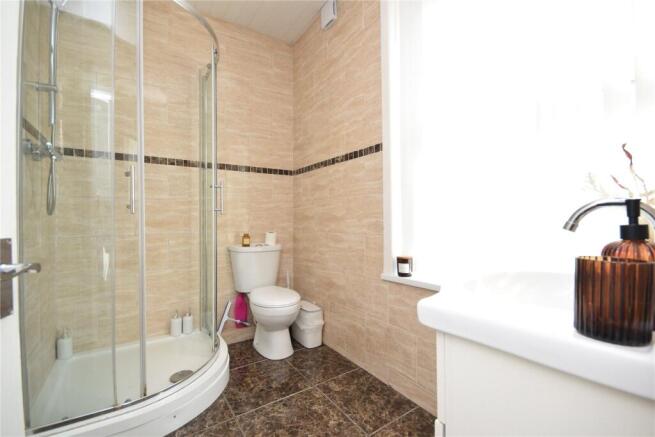 2 bed Terraced to rent Image 10