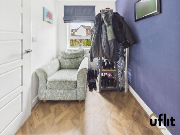 4 bed Semi-Detached for sale Image 6