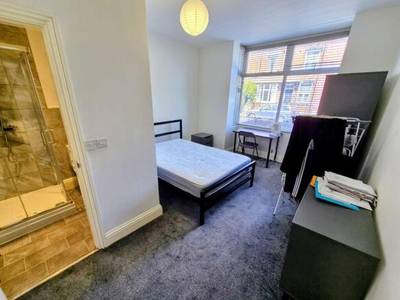 6 bed Terraced for sale Image 8