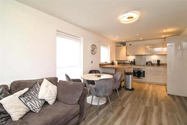 Lounge/Kitchen Area
