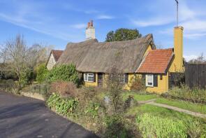 1, Sparrow Hall Cottages, Creeting Hills, Ipswich IP6 8PS