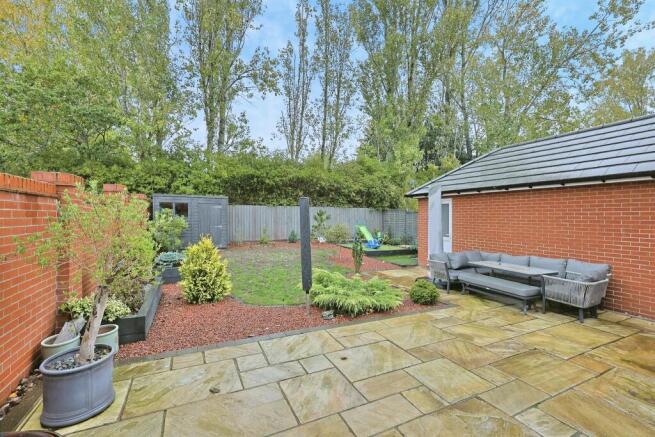 Flag Cutters Way, Horsford, Norwich photo 2