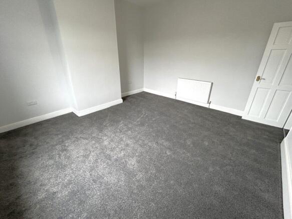 2 bed Terraced for sale Image 6
