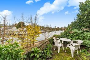 3, Virginia Close, Laleham TW18 1UD
