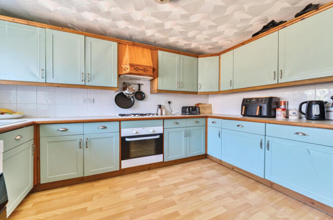 1316850-12-686fa1...