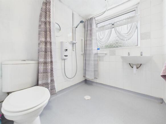 1 bed Semi-Detached Bungalow for sale Image 7