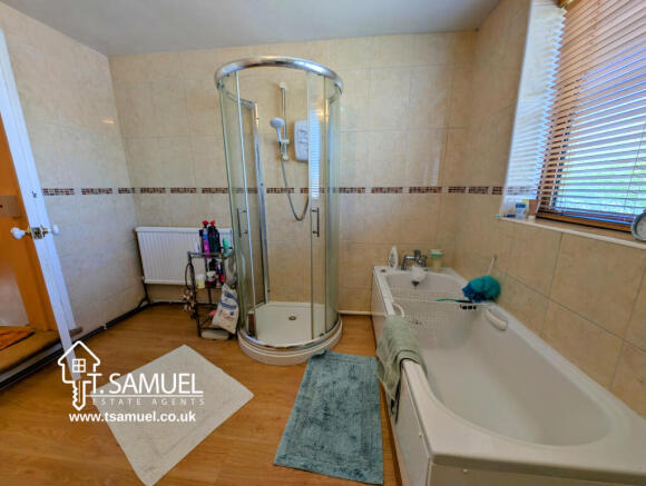 Upstairs bathroom