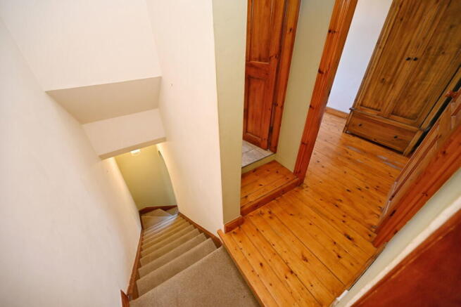 2 bed Terraced for sale Image 10
