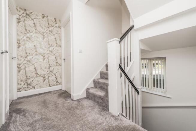 4 bed Detached for sale Image 6