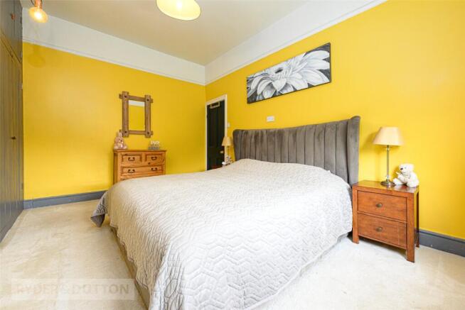 3 bed Semi-Detached for sale Image 10
