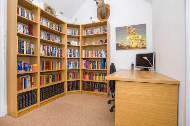 Office/Bedroom 4 *