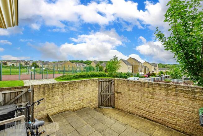 2 bed Terraced for sale Image 8