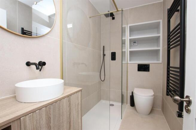 Shower room.JPG
