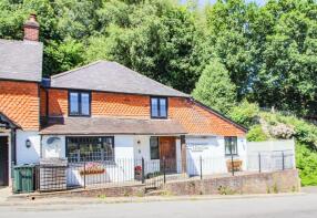 3, Carpenters Cottages, Fletching Street, Mayfield TN20 6TB