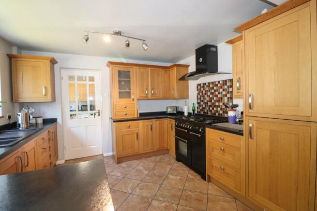Dining kitchen