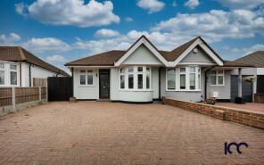 21, Central Drive, Hornchurch RM12 6AR