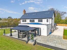 Foxtons, Mole Hill Green, Molehill Green Road, Dunmow CM6 3JP