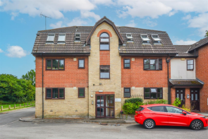 2, Meadow View, Green Lane, Brentwood CM15 9RR