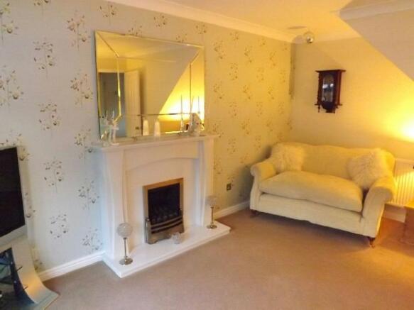 Lounge Pic 2