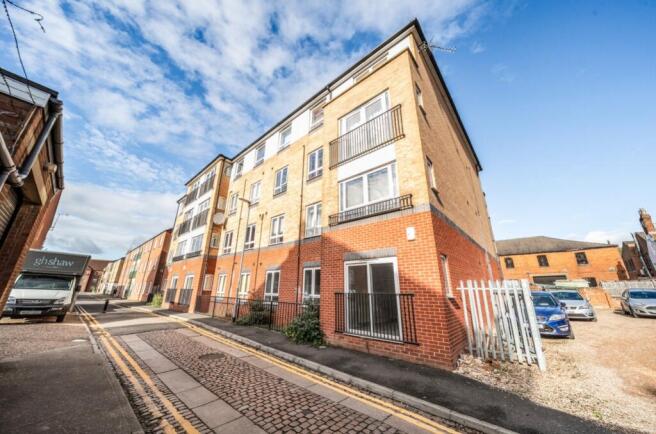 1371853-1-68f77c3024bc8