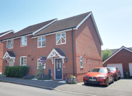 Beckless Avenue, Clanfield. Waterlooville