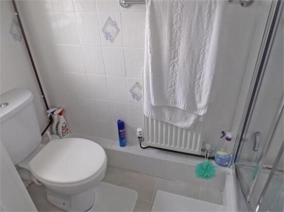 En Suite Shower Roo